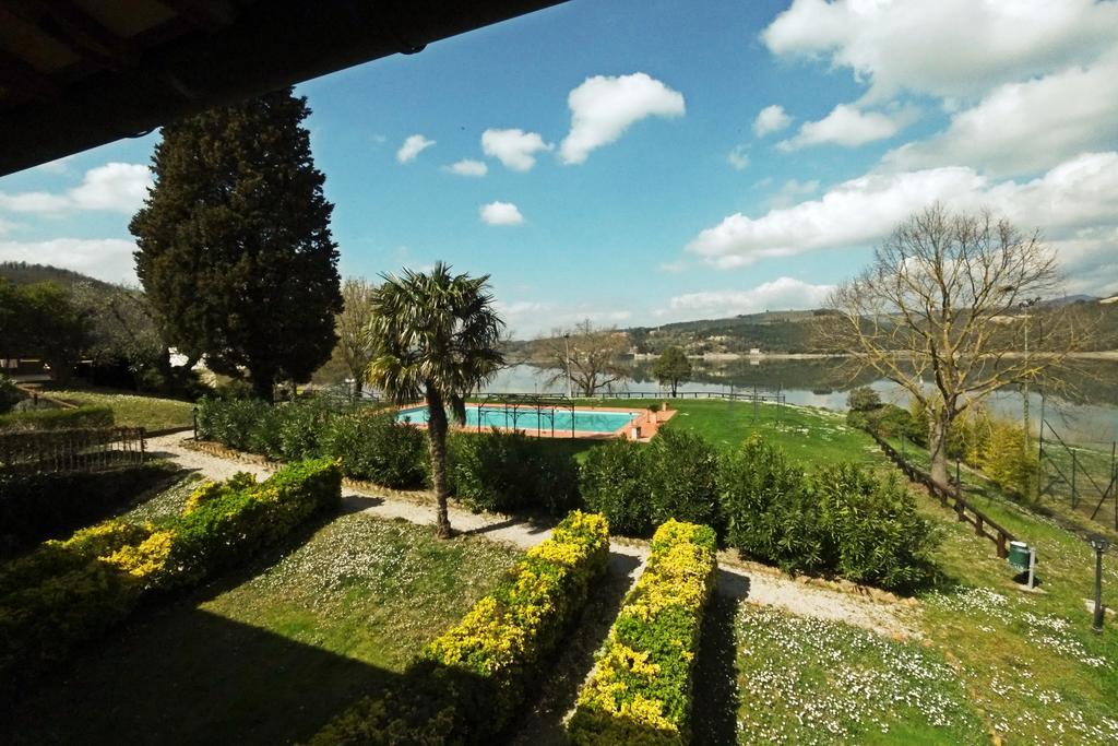 La Penisola Otel Baschi Dış mekan fotoğraf