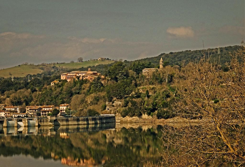 La Penisola Otel Baschi Dış mekan fotoğraf